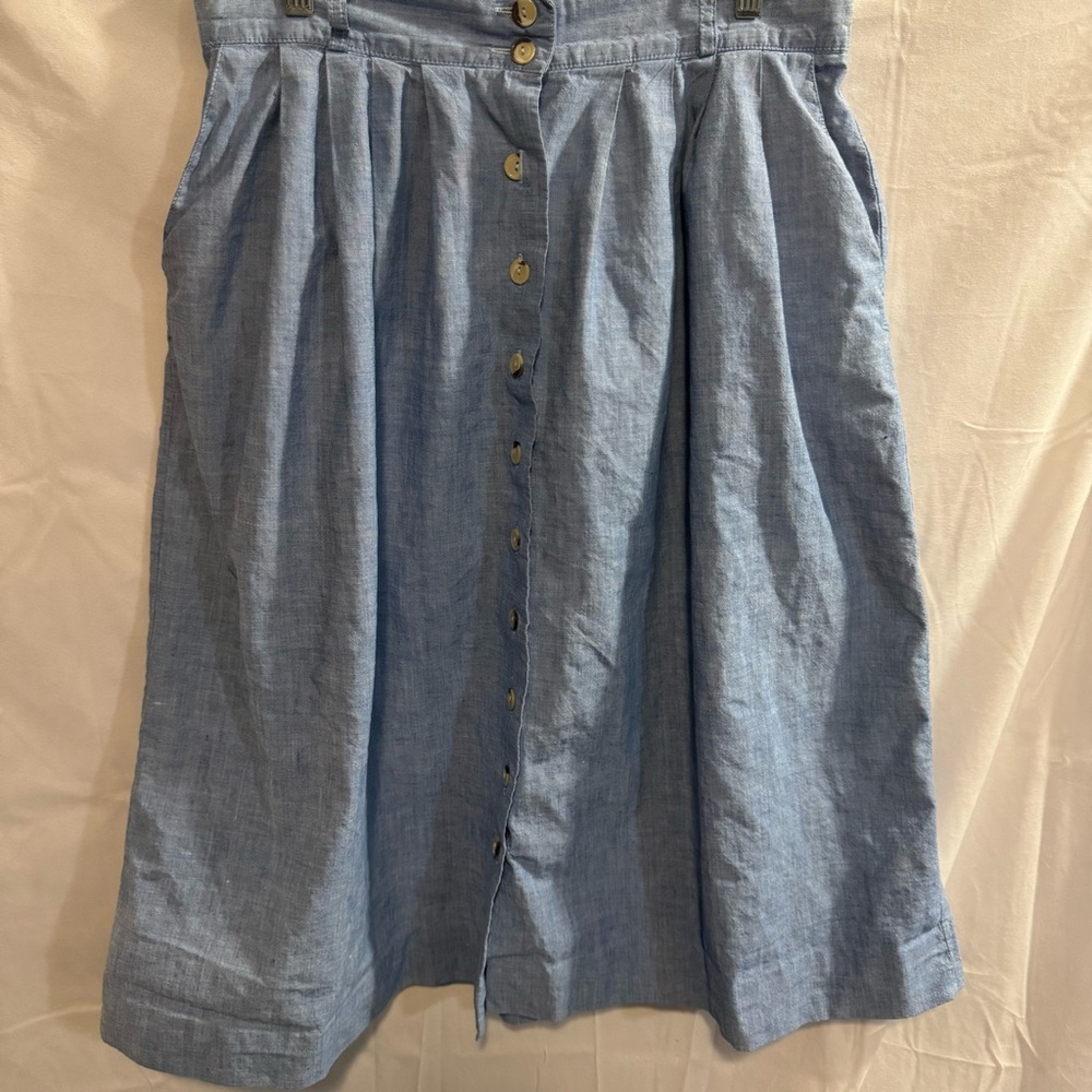 Daisy Blue Knee-Length A-Line Pleated Skirt